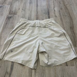 *SOLD* Mens Lululemon Lined Pacebreaker Shorts, M